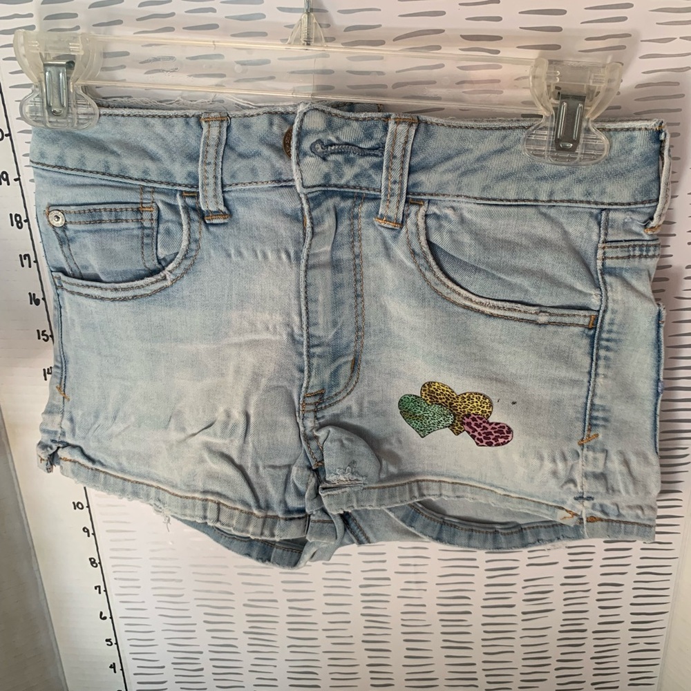 Light Denim Women's Shorts with Multicolor Heart Patch American eagle Upcycled
